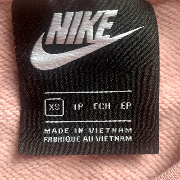 NIKE Women’s Sportswear Club Fleece Crew-Neck Sweatshirt - Picture 2 of 2